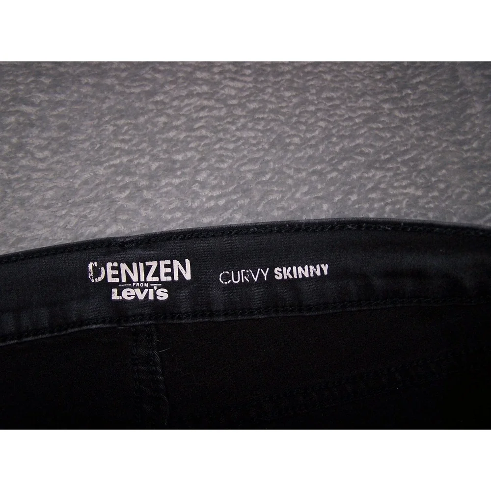 Levi's Denizen Jeans Women's  18S 34X26.5 Curvy‎ Skinny Black